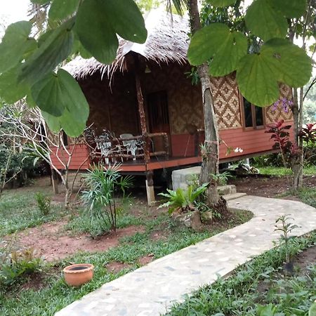 Ban Ban Bangalow Koh Jum Exterior photo